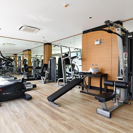 Skyview Resort Phuket Patong Beach Экстерьер фото A gym at a hotel